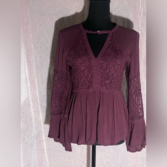 American Eagle Outfitters Tops - AE purple boho style blouse​